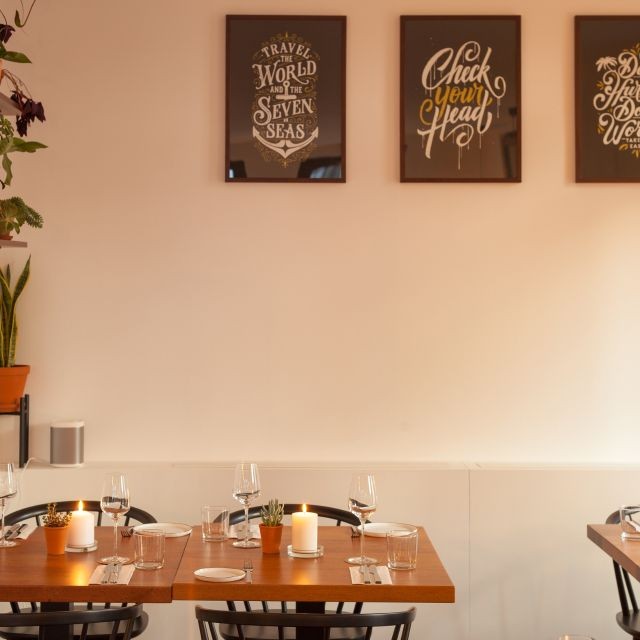restaurant image