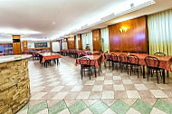 Pizzeria Bandiera Gialla inside