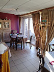 Auberge Le Tacot inside