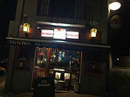 Cervecería La Barraca outside