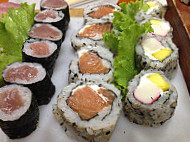 Club Maki food