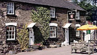 White Lion Inn outside