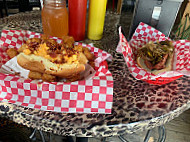 Frankies Dawg House food