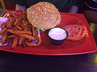 Red Robin Gourmet Burgers And Brews food