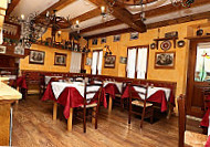 Osteria Gallo Cedrone inside