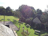 The Clatford Arms outside