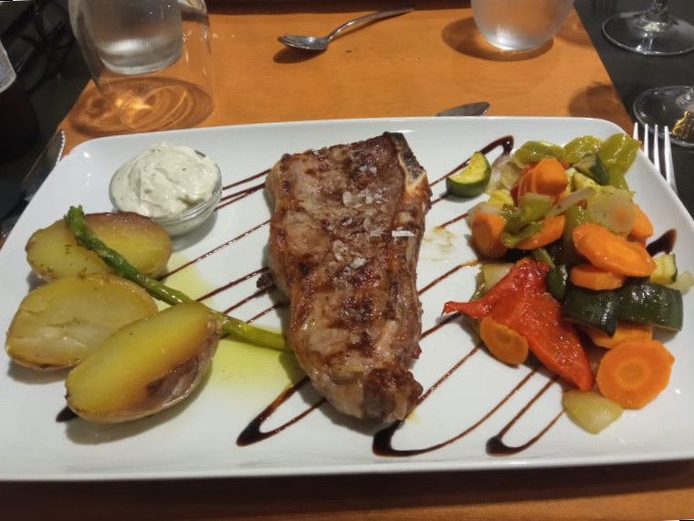 restaurant image