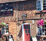 The Red Lion outside