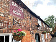 The Red Lion outside