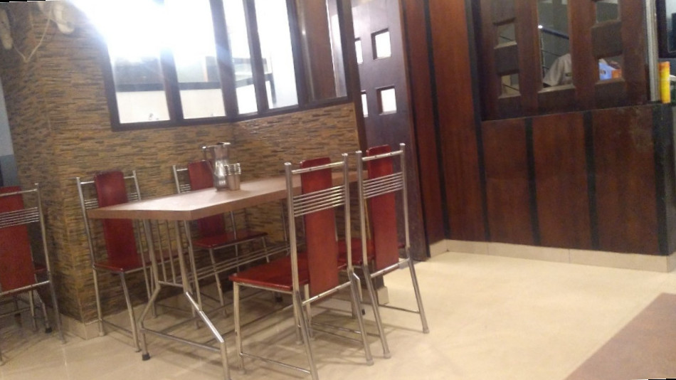 restaurant image