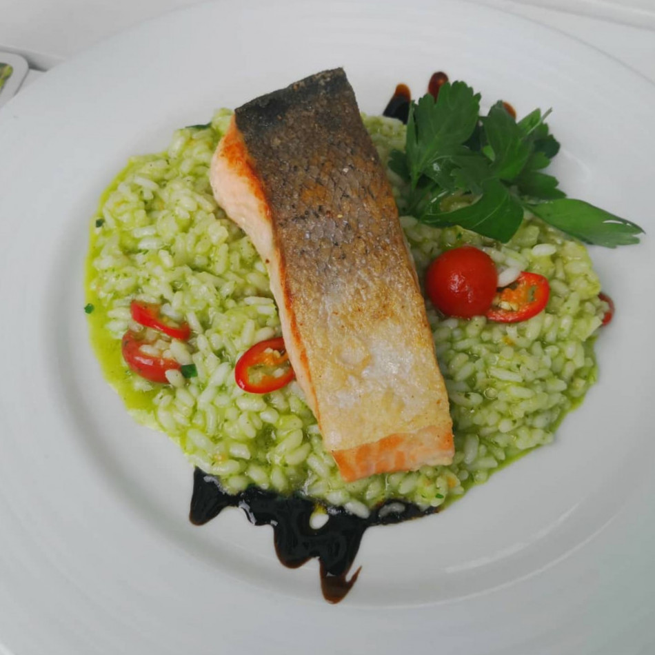 restaurant image