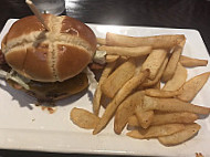 Red Robin Gourmet Burgers And Brews food