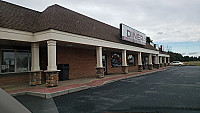 Middletown Family Diner outside