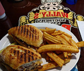 Wally's Southern Style Bbq food