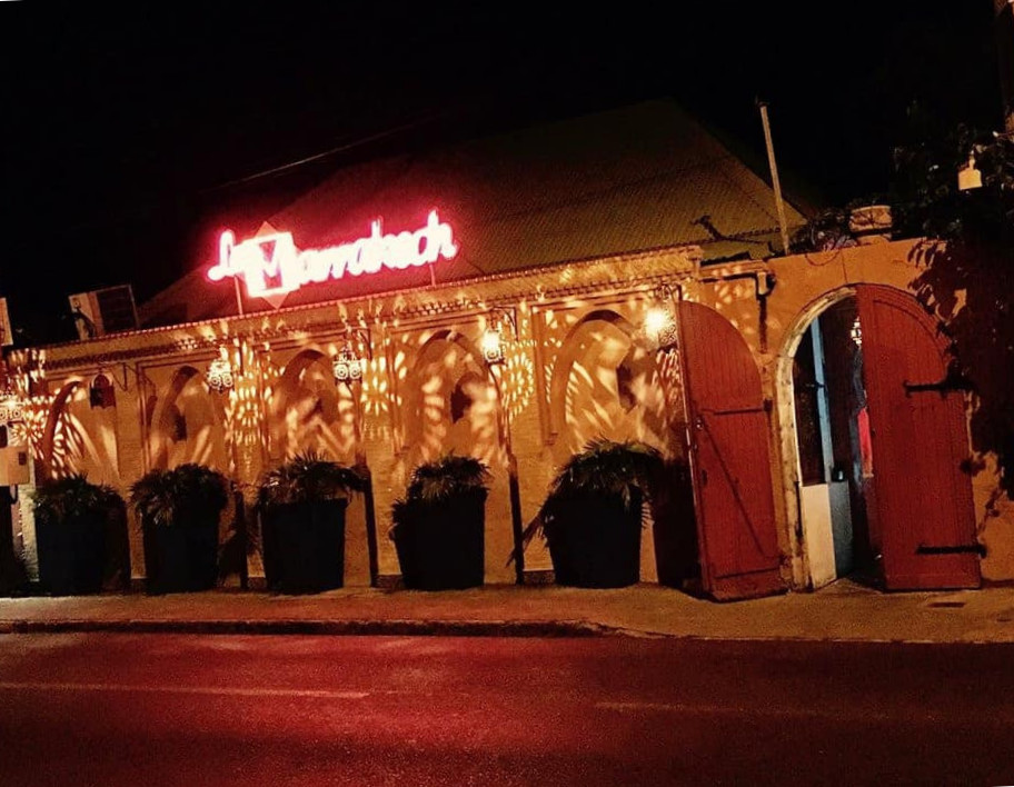 restaurant image