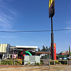 Mcdonald's Family Restaurants outside