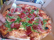 Azura Pizza food