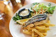 Clancy's Fish Pub Canning Bridge food