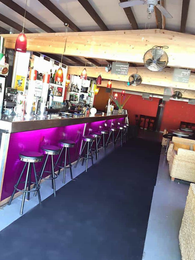 restaurant image