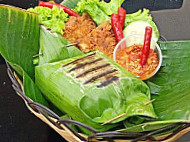 Nasi Bakar Meletop Pedas Berapi food