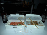 Sushicatessen food