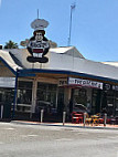 Renmark Patisserie outside