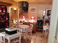 Les Nuits Des Thés food