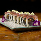 Mabuti Sushi Somente Delivery inside