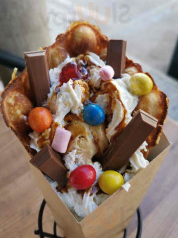 restaurant image