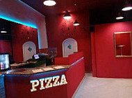 Titu's Pizza inside