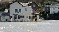 Lyndale Tea Rooms outside