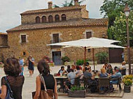 Del Poble De Peratallada food