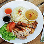 Nasi Ayam Gemas (cawangan Temerloh) food