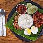 Nasi Lemak Bawah Jambatan food