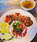 Thai Khao Kaeng Express Pizzeria food