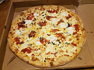 Flagler Avenue Pizza Company food