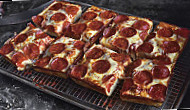 Jet's Pizza food