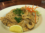 Lemongrass Thai Cuisine food