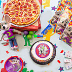 Chuck E. Cheese's food