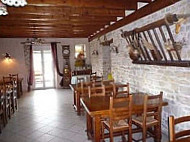 Ferme Auberge De Saint Ligier inside