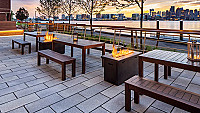 Harborside Grill At Hyatt Boston Harbor outside