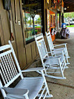 Cracker Barrel Old Country Store outside