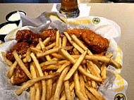 Buffalo Wild Wings Lake Orion food