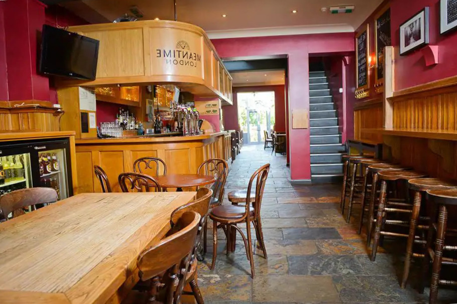 restaurant image