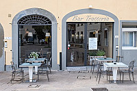 Campi Chic Caffe Trattoria inside