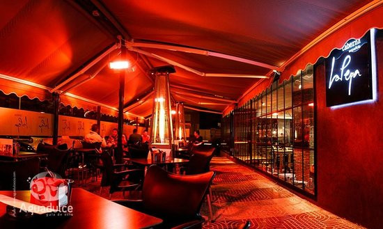 restaurant image
