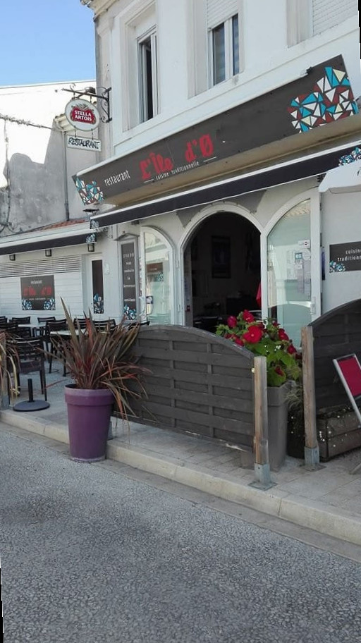 restaurant image
