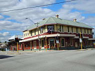 Moondyne Joe's Pub and Bistro outside