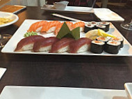 Sushi Milin food