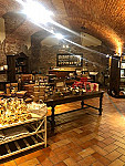 Materia Prima Mazzetti D'altavilla inside